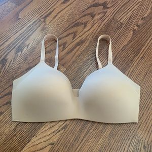 Knix beige tan wireless adjustable bra size 5